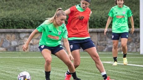 Itxaso Uriarte seguirá en el Athletic mientras continúa su recuperación