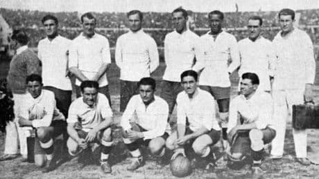 Hace 95 años el balón habló al mundo: cuando el Mundial dio la primera gran retransmisión