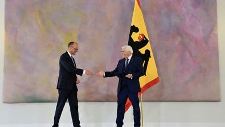 Steinmeier ernennt Kabinett Merz - und wünscht "Erfolge" beim Regieren