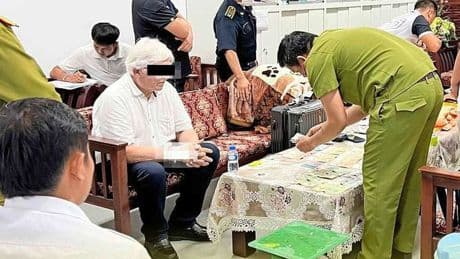 Horrorcel Laos dreigt voor Nederlander (70) na vondst heroïne in bagage