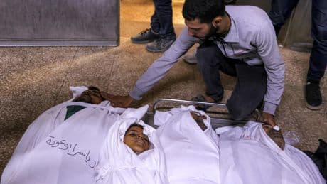 La iniciativa privada de ayuda humanitaria detiene su distribución mientras Israel mata al menos a 16 refugiados en una escuela de Gaza