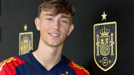 Este es el dorsal que ha elegido Huijsen en el Real Madrid