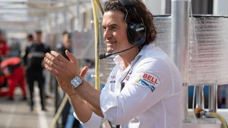 Hoy, en Netflix, una de las películas de coches más vistas de la plataforma, con Orlando Bloom y un actor de 'Stranger Things'