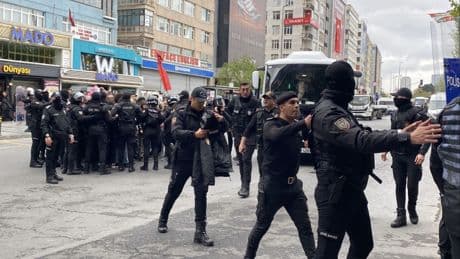 İstanbul Valiliği: 1 Mayıs'ta 384 kişi gözaltına alındı