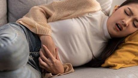 Yumurtalık kanseri sinsice ilerliyor! İhmale gelmez 9 önemli belirtisi var