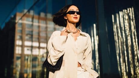 Cristina Asensio, experta en salud visual: "Las gafas de sol de imitación o de un bazar pueden ser peligrosas"