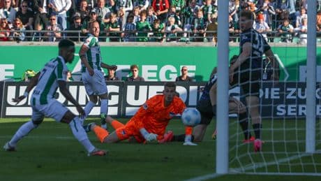 Plakette kommt per Post - Keine Ehrung für Hacken-Hendrix