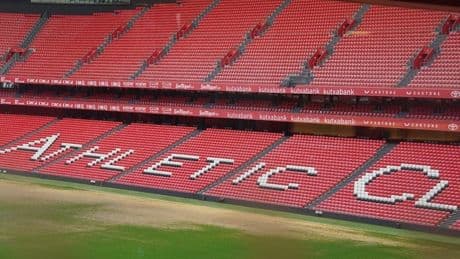 El Athletic mima al máximo el césped de San Mamés