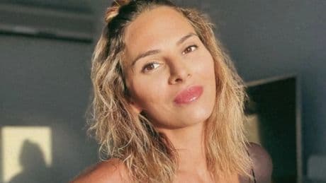 Pillan a Irene Rosales con otro hombre días antes de conocerse su ruptura: "Se le veía una sonrisa cómplice"