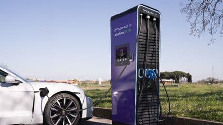 España, a la cola de la UE en puntos de carga para coches eléctricos