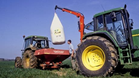 L'Euope taxe les engrais russes mais pénalise ses agriculteurs