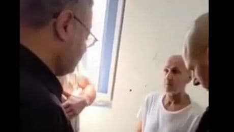 Il falco Ben Gvir provoca in carcere Barghouti. "Non vincerete". E i palestinesi protestano