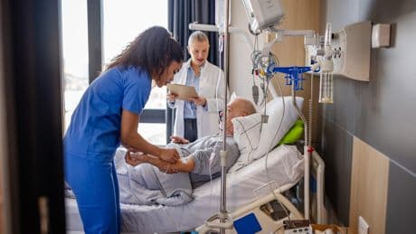 Krankenhausbett braucht so viel Energie wie vier Häuser: Wie es anders geht