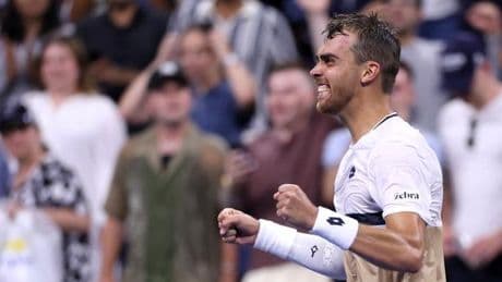 A l’US Open, Benjamin Bonzi s’impose contre Daniil Medvedev au premier tour au terme d’un match au scénario cocasse