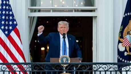 États-Unis : Donald Trump ferme le territoire américain aux ressortissants de 12 pays