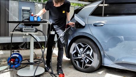 Strom weg, Geld weg - Der Lade-Schock beim E-Auto