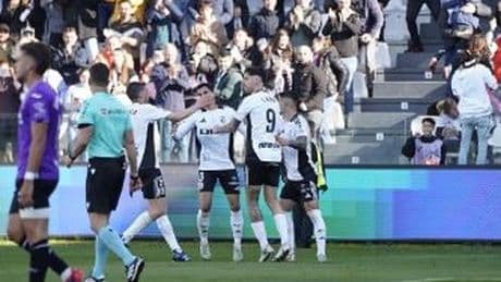 El Burgos se lleva el duelo de la media tabla contra el Córdoba
