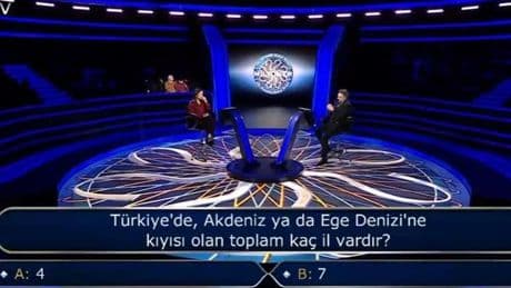 Türkiye'de Akdeniz ya da Ege Denizi'ne kıyısı olan toplam kaç il vardır?