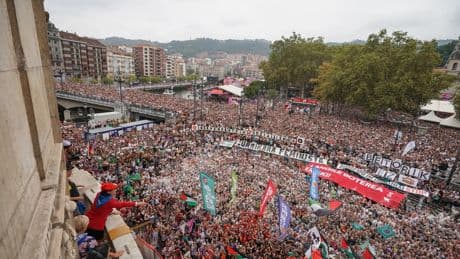 Nueve detenciones, una por tocamientos y otra por violencia de género, en la sexta noche de Aste Nagusia