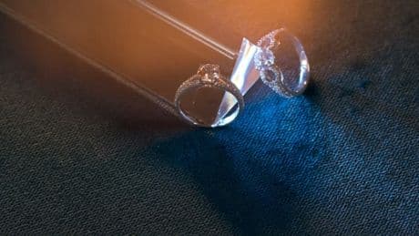 "20% du marché mondial": comment le diamant de laboratoire s'est imposé dans le secteur de la joaillerie