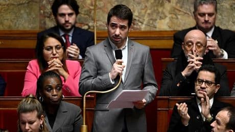 "J'ai failli, c'est vrai": le député LFI arrêté pendant un achat de drogue va faire son retour à l'Assemblée