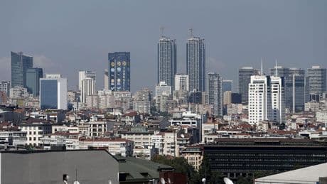 Un terremoto de magnitud de 6,2 sacude Estambul (Turquía)