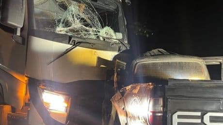 TIR ile pikap çarpıştı: 1 ölü