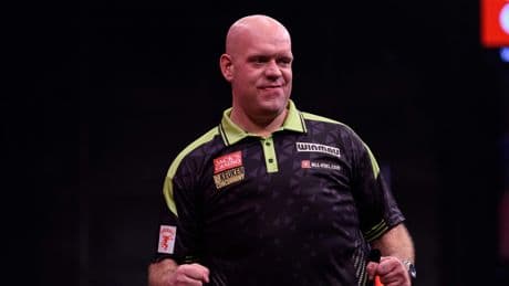 Michael van Gerwen zet uitstekende reeks voort en bereikt finale World Series, ondanks ’kwelgeest’ dubbel 16