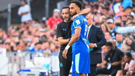 Foot : en grande forme, l'OM l'emporte face à Aston Villa avec un doublé d’Aubameyang