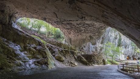 Más allá de Zugarramurdi: las cuevas que pocos conocen y que guardan grandes misterios