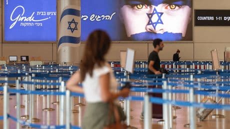 Un prêtre italien pro-palestinien se fait refuser l’entrée en Israël