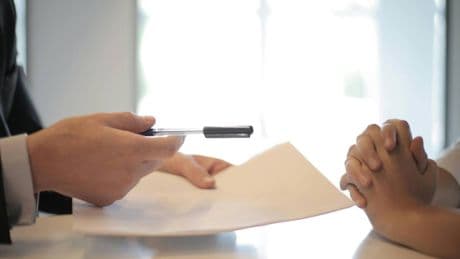 Accordi pre-matrimoniali, via libera della Cassazione