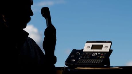 Kriminalität: Falsche Polizisten täuschen weiter erfolgreich