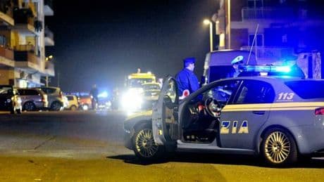 Ravenna, ragazzo 15enne accoltellato in pieno centro storico: fermato un coetaneo. Si indaga sul movente