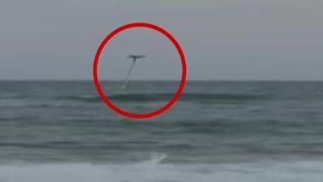 Boğulan genç kız drone sayesinde son anda kurtarıldı