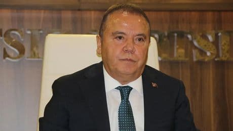 Antalya Büyükşehir Belediye Başkanı Muhittin Böcek görevden uzaklaştırıldı