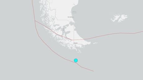 Huge 7.5-magnitude earthquake off coast of Argentina sparks tsunami alert