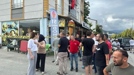 Sağlık merkezi önünde dehşet! Silahlı saldırıya uğrayan kişi öldü