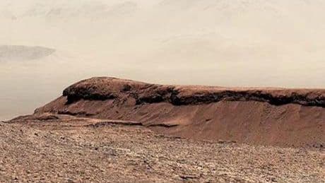 NASA'nın Mars'taki Curiosity Gezgini'nin Sharp Dağı'nda çektiği görüntü paylaşıldı