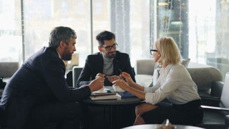 Baby Boomers, generación X, millennials y generación Z: cada generación juega sus cartas en las entrevistas de trabajo