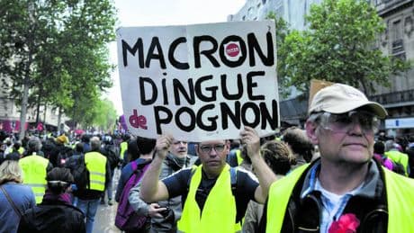 Il presidenzialismo implode senza partiti. La rivincita su Parigi della politica italiana
