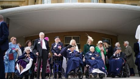 We owe it to our WW2 heroes to keep their stories of heroism alive for our children & grandchildren