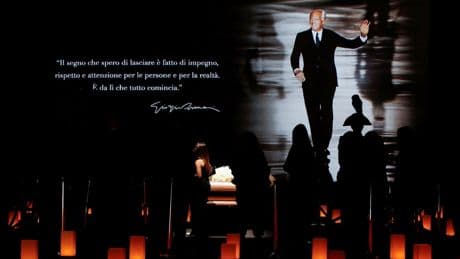 Milano'da Armani'ye sessiz veda