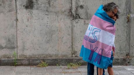 Reino Unido realizará pruebas de autismo a los niños trans: "Pone en duda la validez de la identidad de género"