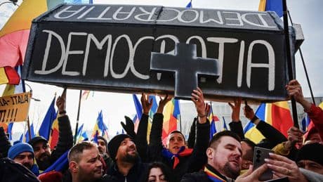 La Romania contesa ci riprova, torna al voto il Paese «cerniera» tra Est e Ovest