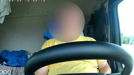 Camionista sull'A1, il video-selfie girato 12 minuti prima dell'incidente (e pubblicato il giorno stesso)
