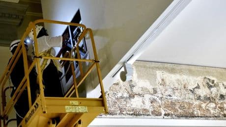 Los técnicos de Aragón piden sacar muestras de las pinturas de Sijena y el MNAC remite al juez
