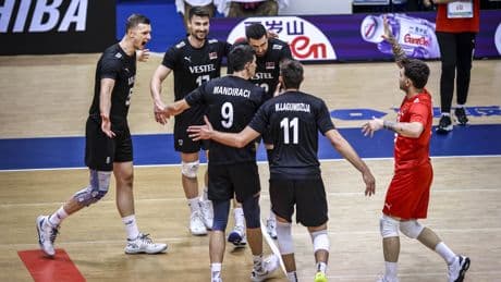 Filenin Efeleri Voleybol Milletler Ligi'nde Almanya'yı yendi!