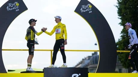 Tadej Pogacar gana el Tour de Francia de la madurez