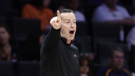 NBA'de sezonun en iyi başantrenörü Kenny Atkinson oldu